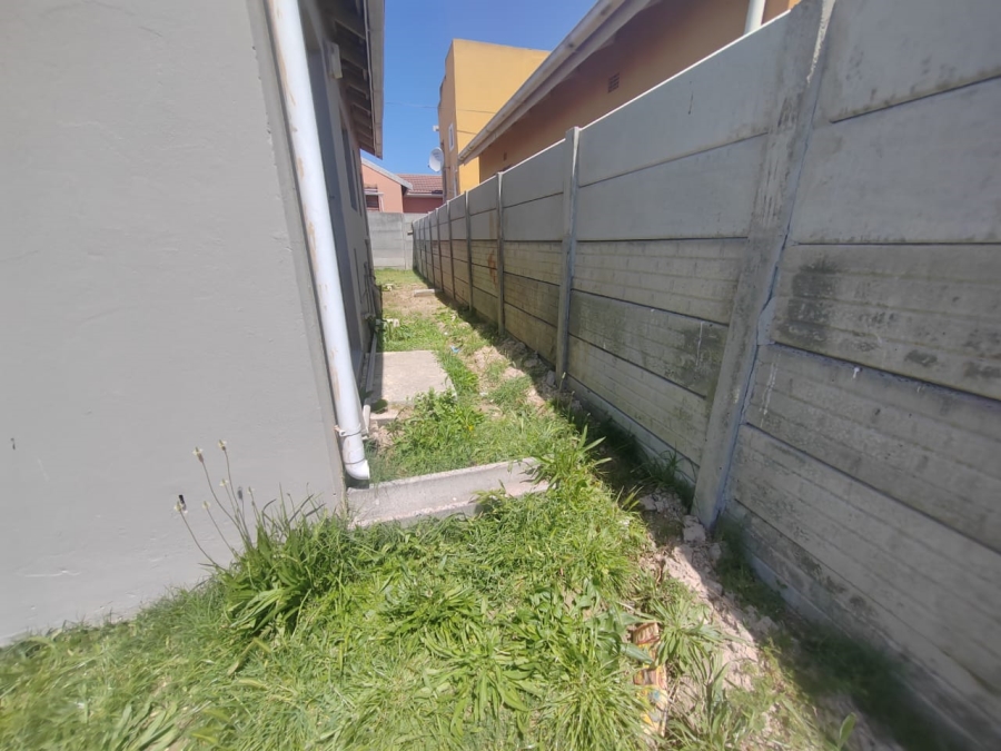 2 Bedroom Property for Sale in Silversands Western Cape